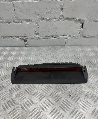 Volkswagen PASSAT CC Third/center stoplight 3c8945087b