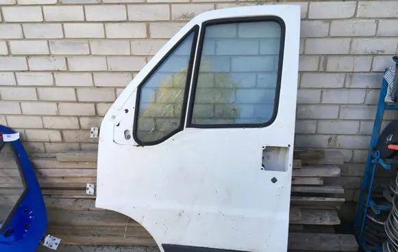Fiat Ducato Front door
