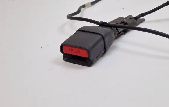 Mitsubishi Outlander Middle seatbelt buckle (rear) 1059691
