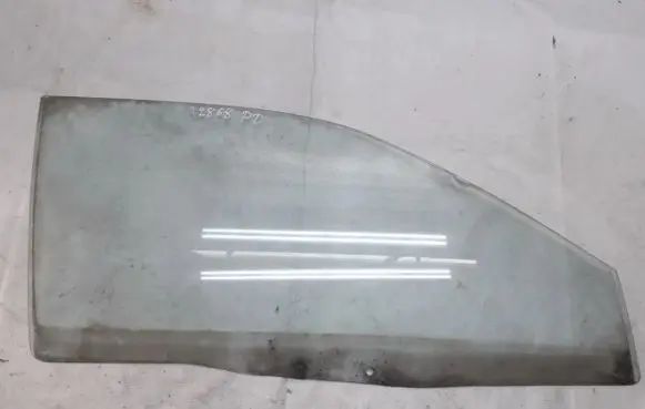Mitsubishi Colt Front door window glass four-door
