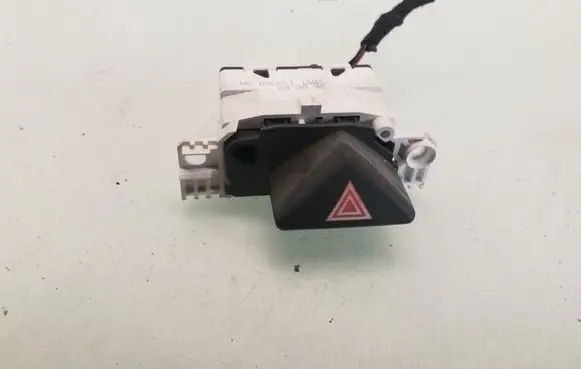 Ford Focus Hazard light switch 2M5T13A350AA