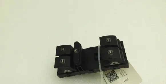 Volkswagen PASSAT B7 Electric window control switch 1K4959857B