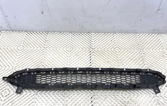 Hyundai i30 Front bumper lower grill 