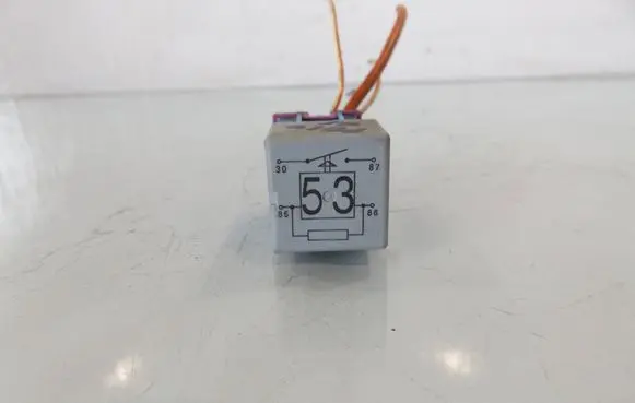 Volkswagen Polo IV 9N3 Other relay 141951253B