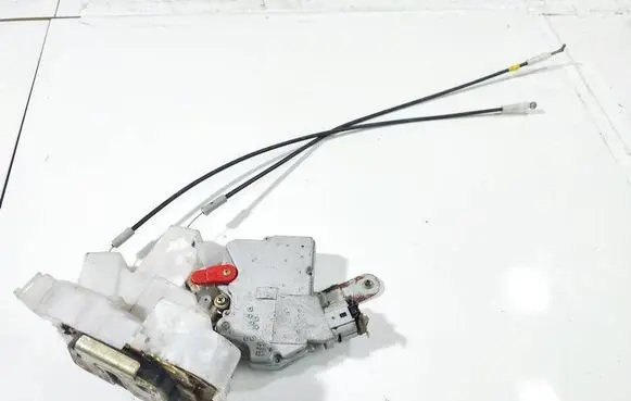 Subaru Forester SF Rear door lock 