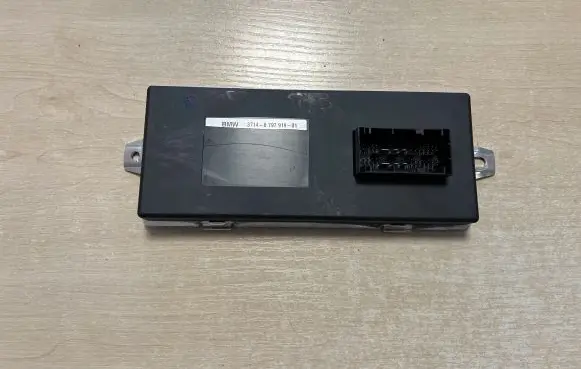 BMW X5 E70 Active stabilizer control unit 6797919 3714679791901