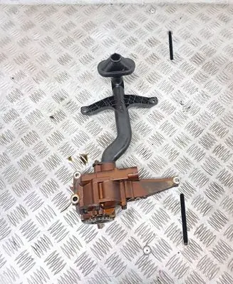 Mercedes-Benz E W211 Oil pump A2721800052 A2721800701