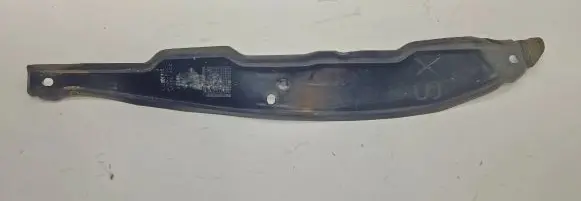 Maserati Ghibli Fender end trim 670001705