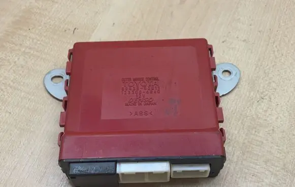 Lexus IS 220D-250-350 Wing mirror control module 8943053011 1233006840