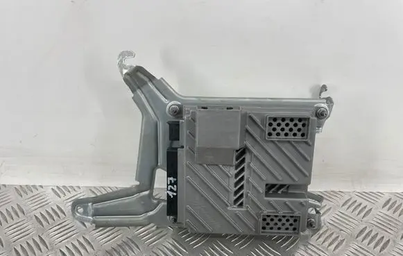 Mercedes-Benz C W205 Sound amplifier A2139009020 A2139021913 A2139019410