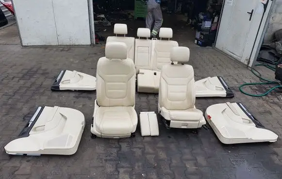 Volkswagen Touareg II Interior set 