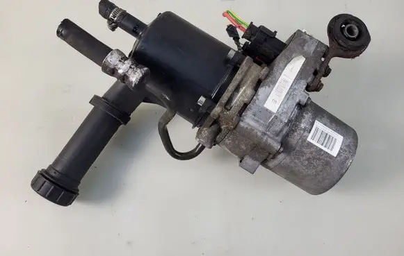 Peugeot 307 Power steering pump 9654151180
