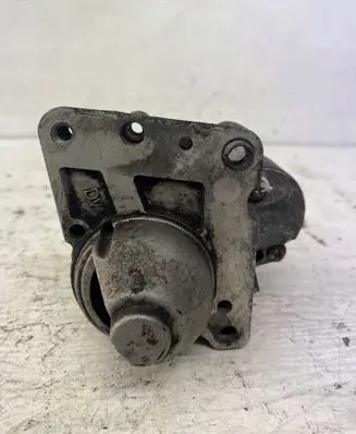 Citroen C4 I Starter motor M000T22472 9664016980