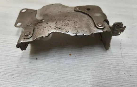 Heat shield in engine bay