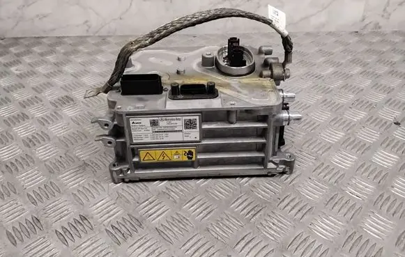 Mercedes-Benz EQE x294 Voltage converter inverter A0009006441