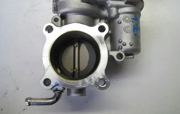 Hyundai Bayon Throttle body valve 3510008050