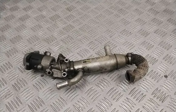 Land Rover Range Rover Sport L320 EGR valve cooler 4R8Q9Y493AJ