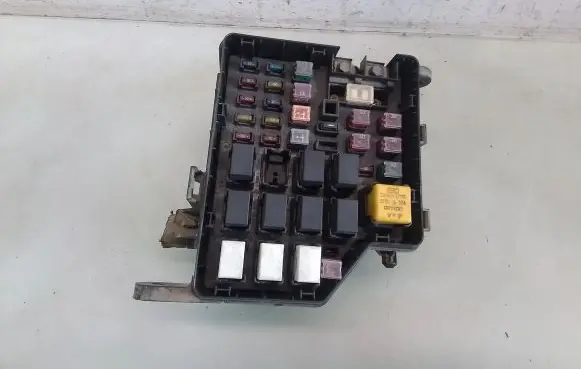 Hyundai Santa Fe Fuse module 9121326000