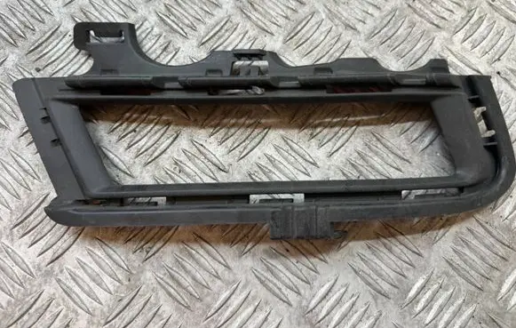 Volkswagen Golf VII Front fog light trim/grill 5G0853212E