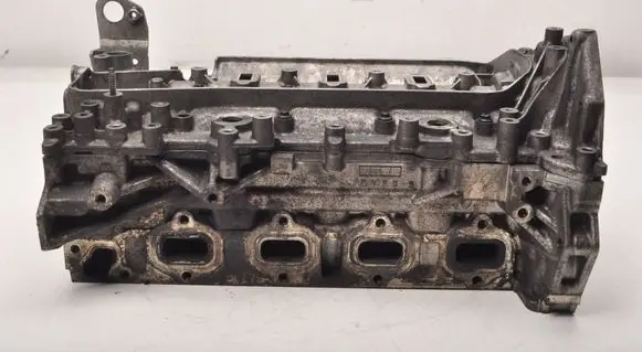 Renault Trafic III (X82) Engine head 110422959R