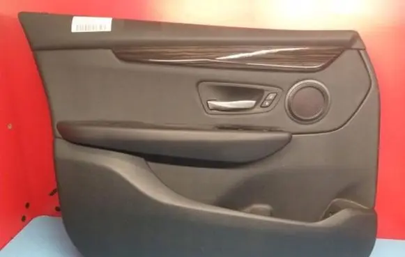 BMW 2 F46 Front door card panel trim