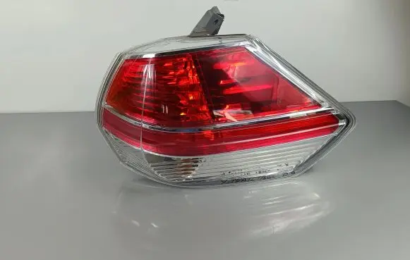 Nissan X-Trail T32 Rear/tail lights
