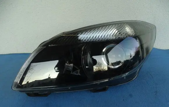 Skoda Fabia Mk2 (5J) Headlight/headlamp 5J1941015J