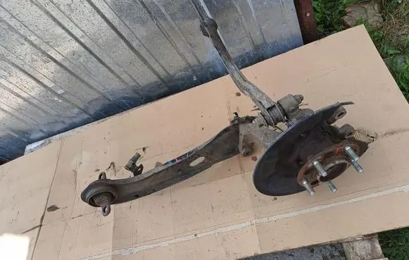 Hyundai i30 Stub axle 55100-g4aa0