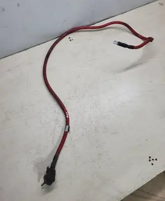 Positive cable (battery)
