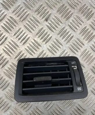 Hyundai Tucson JM Dashboard side air vent grill/cover trim 974902e000