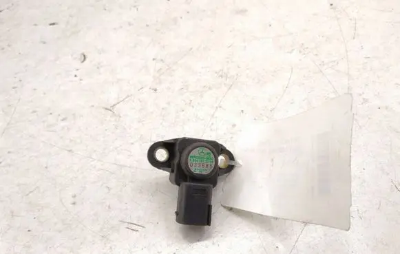 Mercedes-Benz E W211 Air pressure sensor 0041533228 0051535028