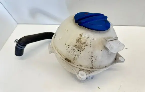 Volkswagen Polo V 6R Coolant expansion tank/reservoir 6Q0121407B