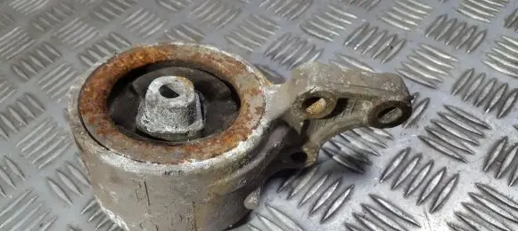 Nissan Primera Engine mount bracket 112129f600