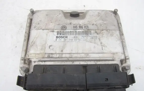 Volkswagen Polo III 6N 6N2 6NF Engine control unit/module 0281001940 045906019