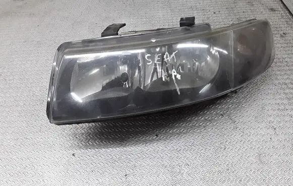 Seat Leon (1M) Headlight/headlamp