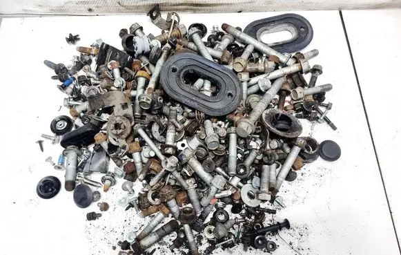 Nuts/bolts
