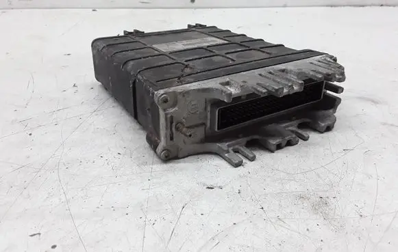 Volkswagen Sharan Engine control unit/module 0281001251