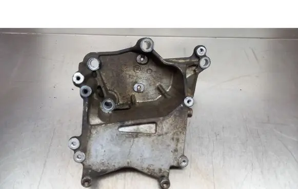 Opel Astra G Engine mounting bracket 