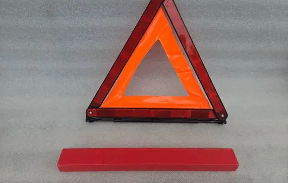 Audi A6 S6 C6 4F Emergency warning sign 27R032708