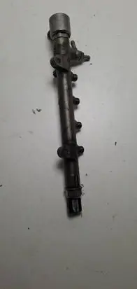Mercedes-Benz E W212 Fuel main line pipe 9307Z522A00 8109015