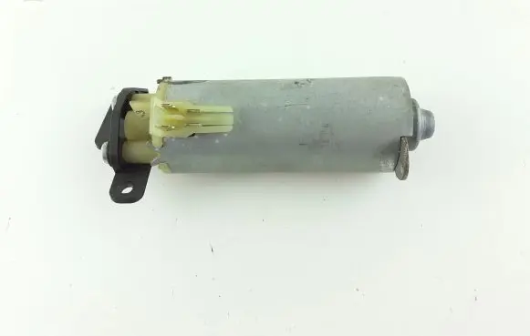 Volvo V70 Seat adjustment motor 0130002530 KL7767