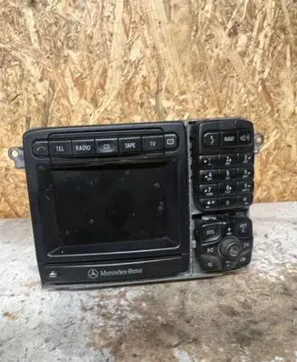 Mercedes-Benz S W220 Radio/CD/DVD/GPS head unit A2208270442 7612001776 8638204257