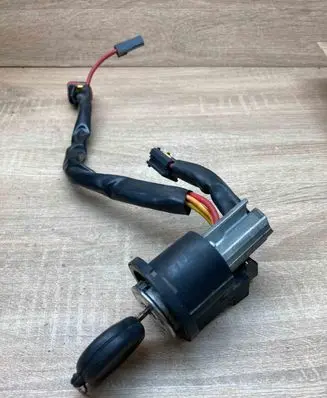 Peugeot 206 Ignition lock 9627269180 17265788