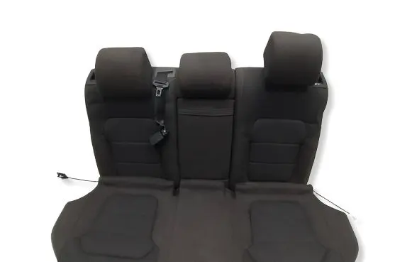 Volkswagen PASSAT B7 Second row seats 