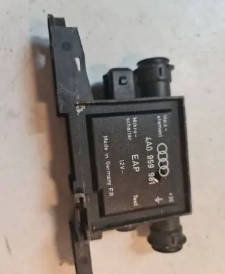 Audi A4 S4 B5 8D Door central lock control unit/module 4A0959981