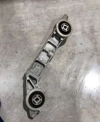 Mercedes-Benz Sprinter W907 W910 Engine mounting bracket 9103420700