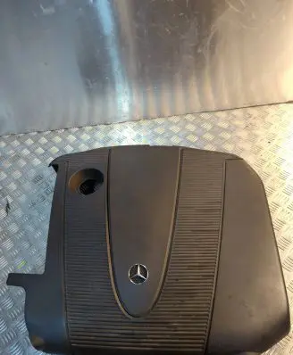 Mercedes-Benz C W203 Engine cover (trim)