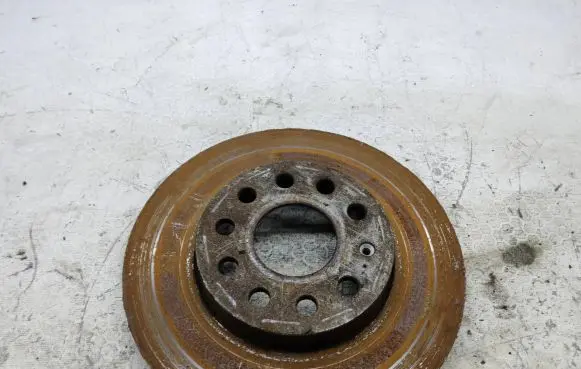 Volkswagen Golf Sportsvan Front brake disc