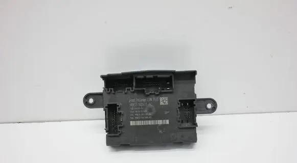 Land Rover Range Rover Sport L461 Door control unit/module M8E214D617AC
