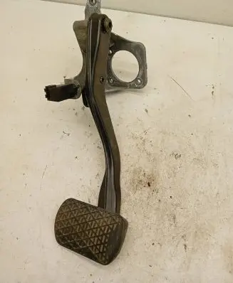 Mercedes-Benz E W211 Brake pedal A2112900119